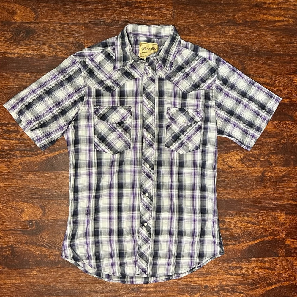 Men’s Classic **Wrangler Western Shirt**  size m preowned
